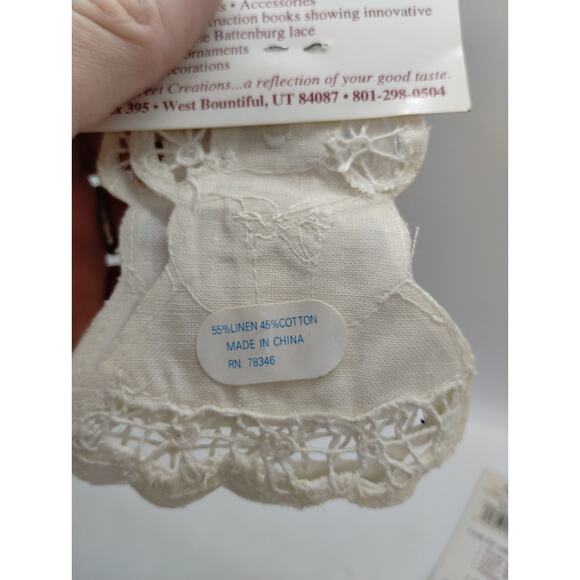 Wimpole Street Creations 7" Gingerbread Boy Doily - 4" Angel - Picture 4 of 5